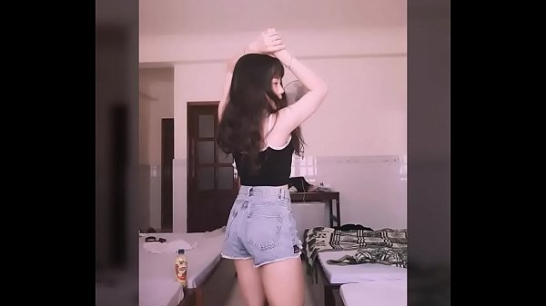 Phim sex Em Thư hot face quen trên mạng dụ ẻm vô khách sạn mặc dù trả